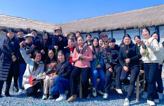 巾帼筑梦  不负青春 | CA88光电庆三八妇女节活动